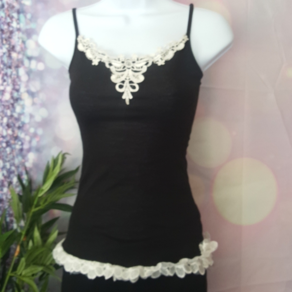 Fashionmia black ribbed lace embroidered tank M